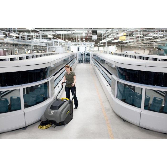 BARREDORA-ASPIRADORA KARCHER KM 75/40 W Bp