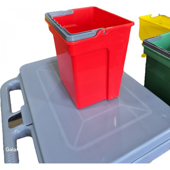 cubito 4 litros para carros de limpieza, disponible en diferentes colores,