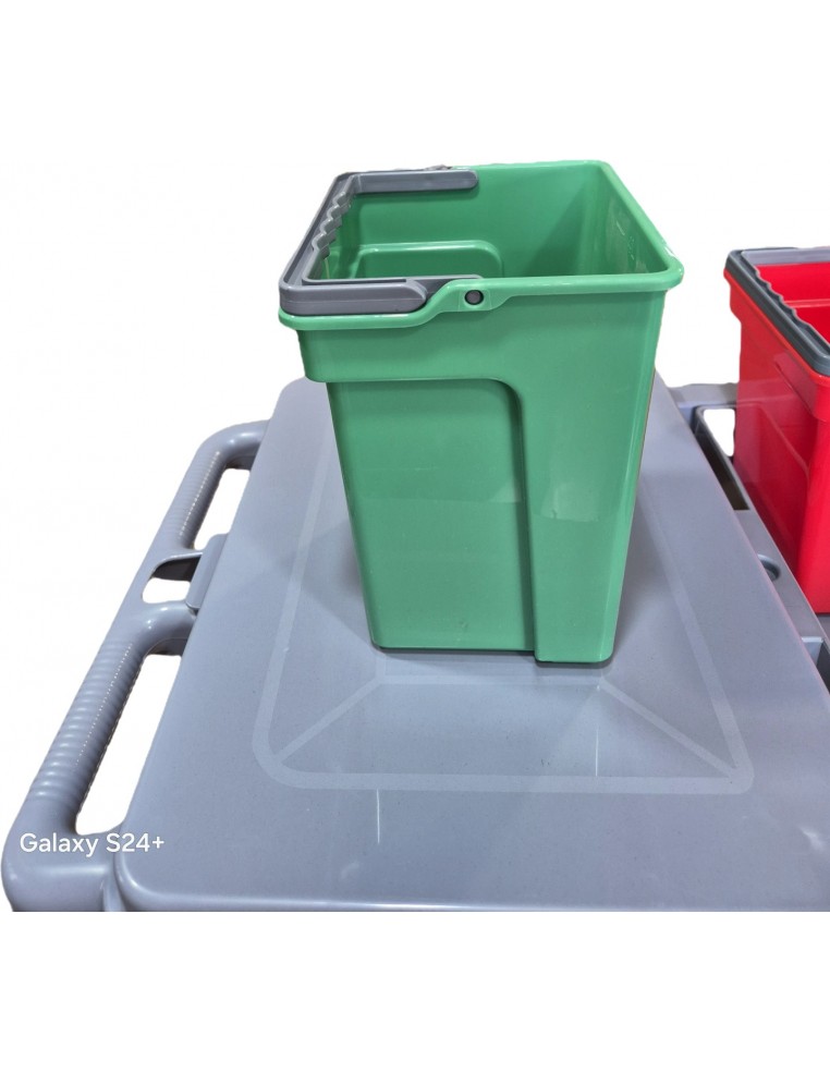cubito 4 litros para carros de limpieza, disponible en diferentes colores,