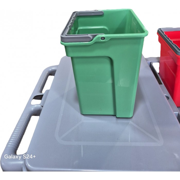 cubito 4 litros para carros de limpieza, disponible en diferentes colores,